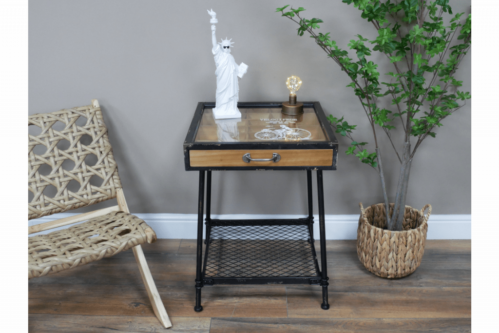 Petite table en métal et bois style indus