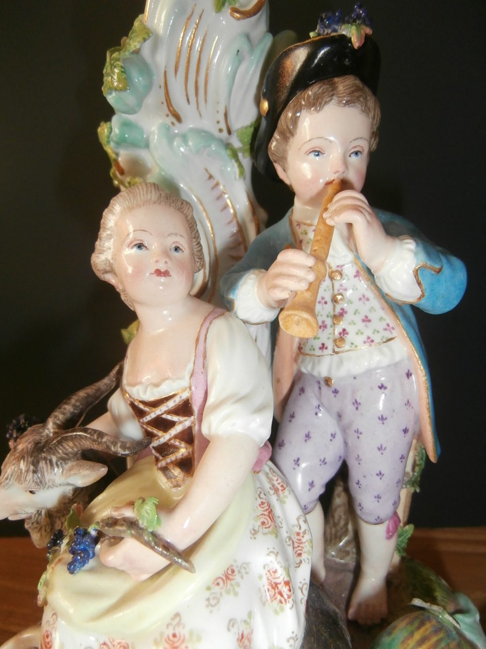 Bougeoirs en porcelaine De Meissen XIXème – Image 2