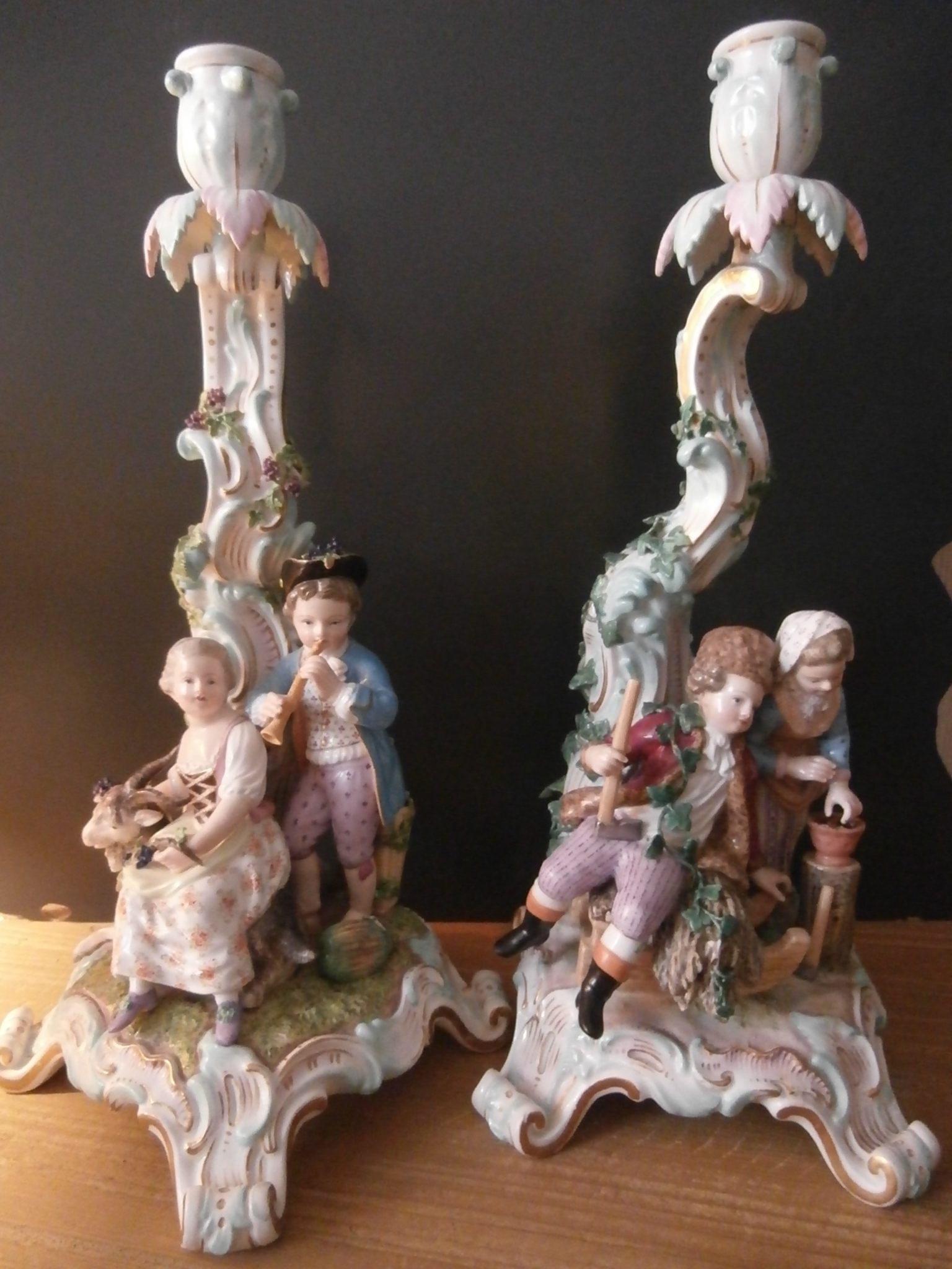 Bougeoirs en porcelaine De Meissen XIXème