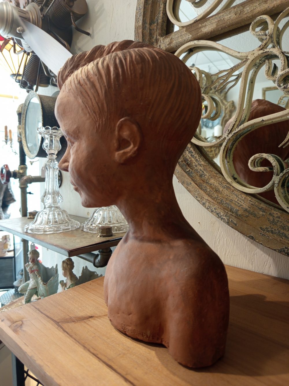 Joli Buste D'enfant En Terre Cuite Signé – Image 3