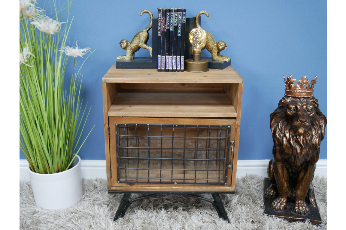 Petit meuble d'appoint en sapin et métal