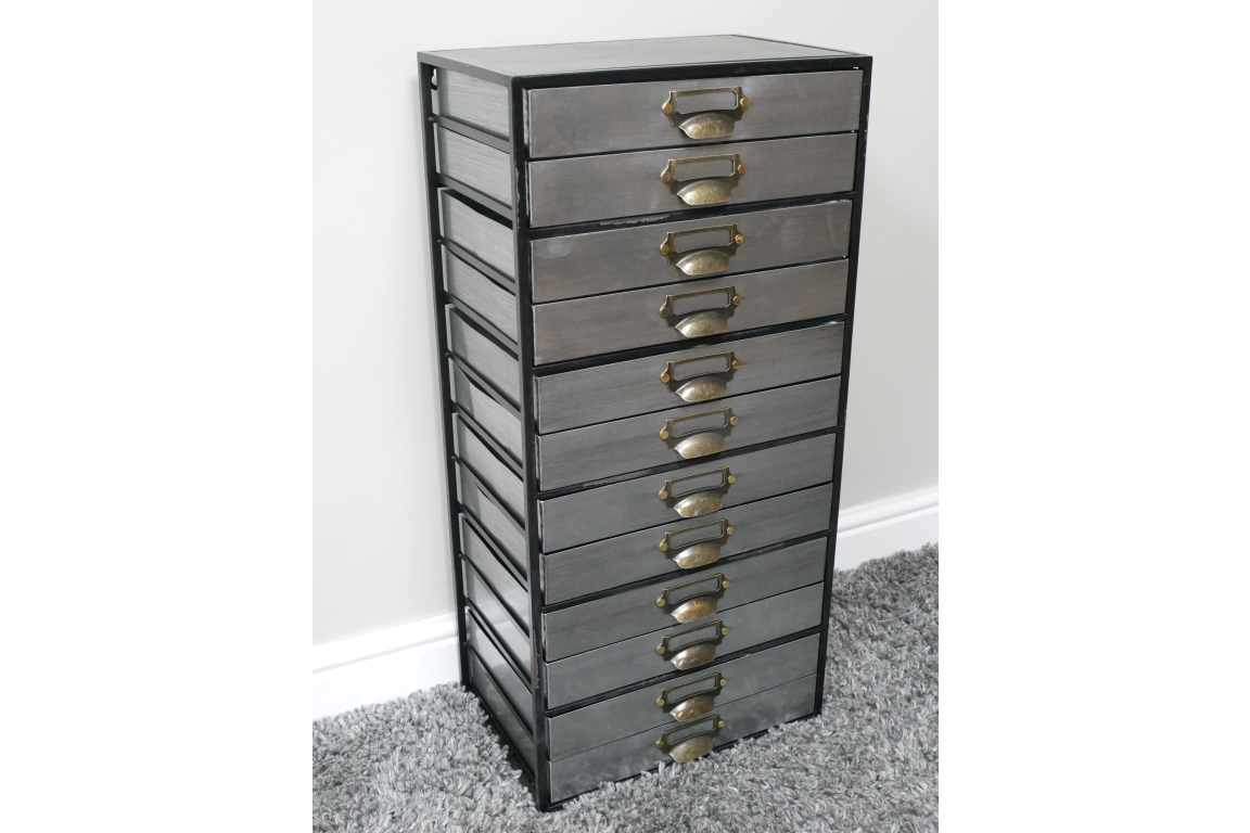 Meuble mural en métal avec douze tiroirs